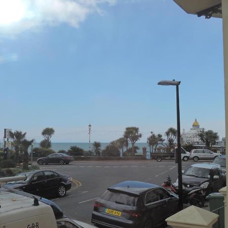 3 Queens Gardens Sea View Apartment 이스트본 외부 사진