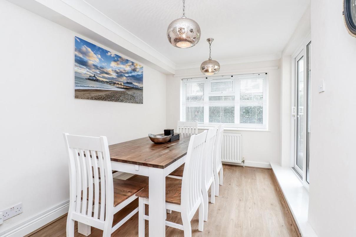 3 Queens Gardens Sea View Apartment 이스트본 외부 사진
